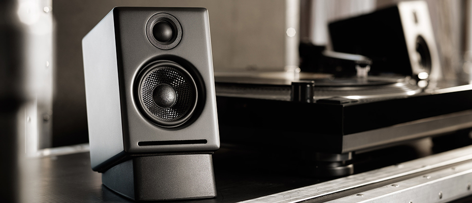 ลำโพง Audioengine A2+ Wireless Speaker ราคา ลำโพง Audioengine A2+ Wireless Speaker ราคา