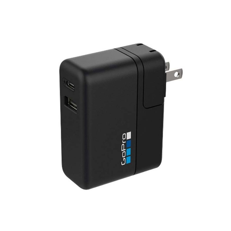 GoPro Supercharger Dual-Port Charger 1