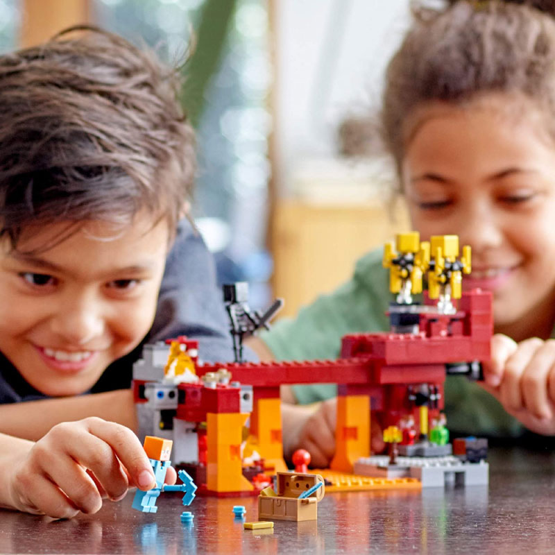 Lego Minecraft 21154 The Blaze Bridge