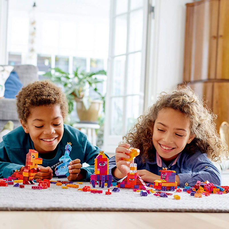 Lego THE LEGO MOVIE 70825 Queen Watevra's Build Whatever Box!