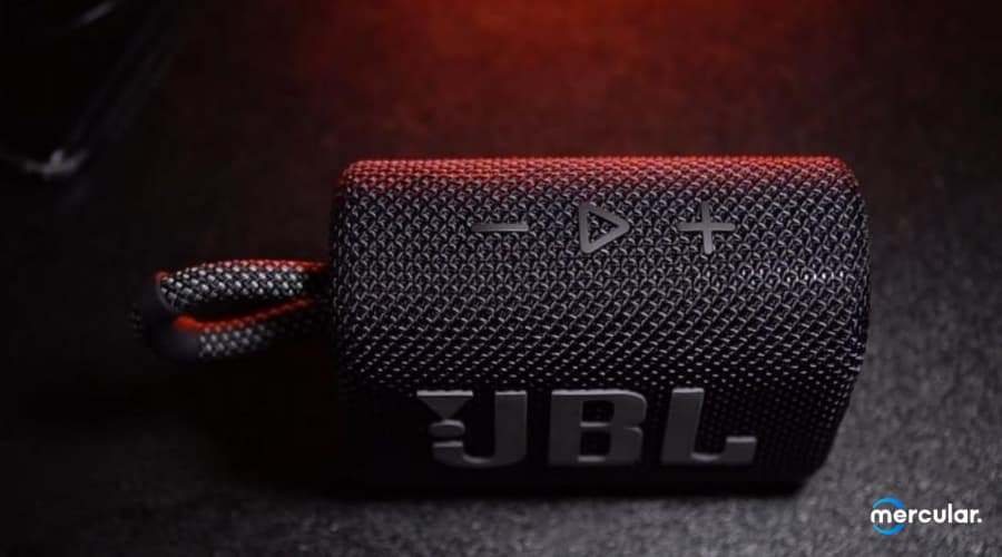 ลำโพง JBL GO 3 ด้านบน ปุ่มเล่นเพลง