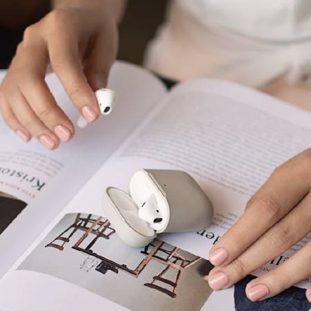 เคส Uniq Lino Hybrid Liquid Silicon Case AirPods 3
