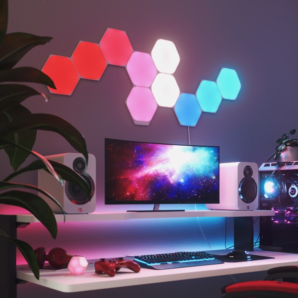 Nanoleaf Shapes Hexagons Smarter Kit (9 Panels) Nanoleaf Shapes Hexagons Smarter Kit (9 Panels)