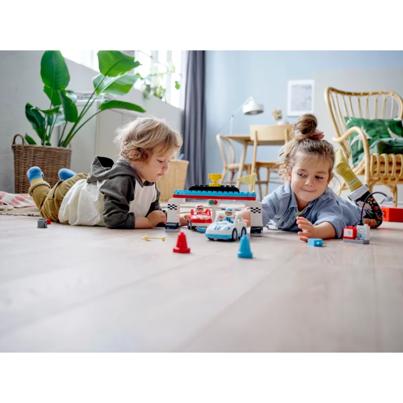 Lego DUPLO Town 10947 Race Cars