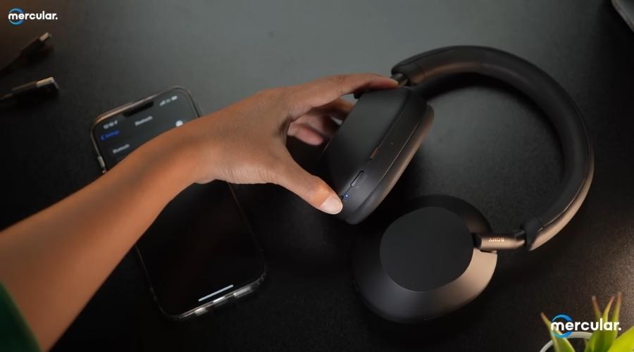 ปุ่มกดบนหูฟัง Sony WH-1000XM5