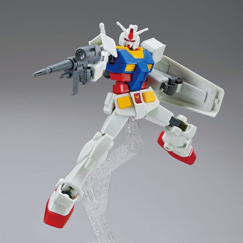 Bandai 1/144 Entry Grade RX-78-2 Gundam 4