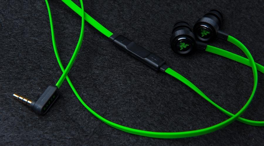 การใช้งาน Razer Hammerhead Pro V2 สายและปุ่มควบคุม