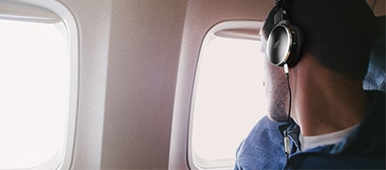 akg-n60-nc-on-plane